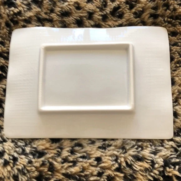 Small floral dish - Picture 3 of 3